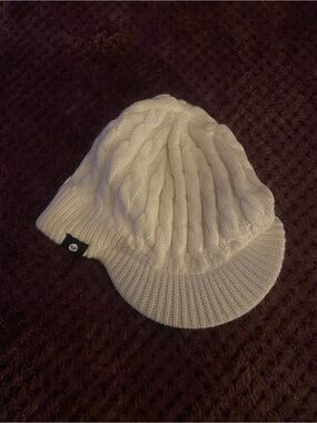 🤍Roxy White Cable-Knit Brim Beanie🤍